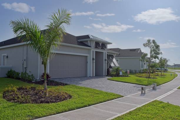 Best Driveway Resurfacing Pavers  in Suamico, WI