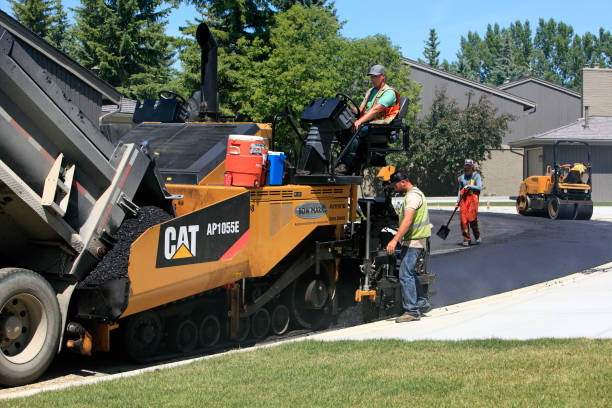 Best Driveway Paving Contractor  in Suamico, WI